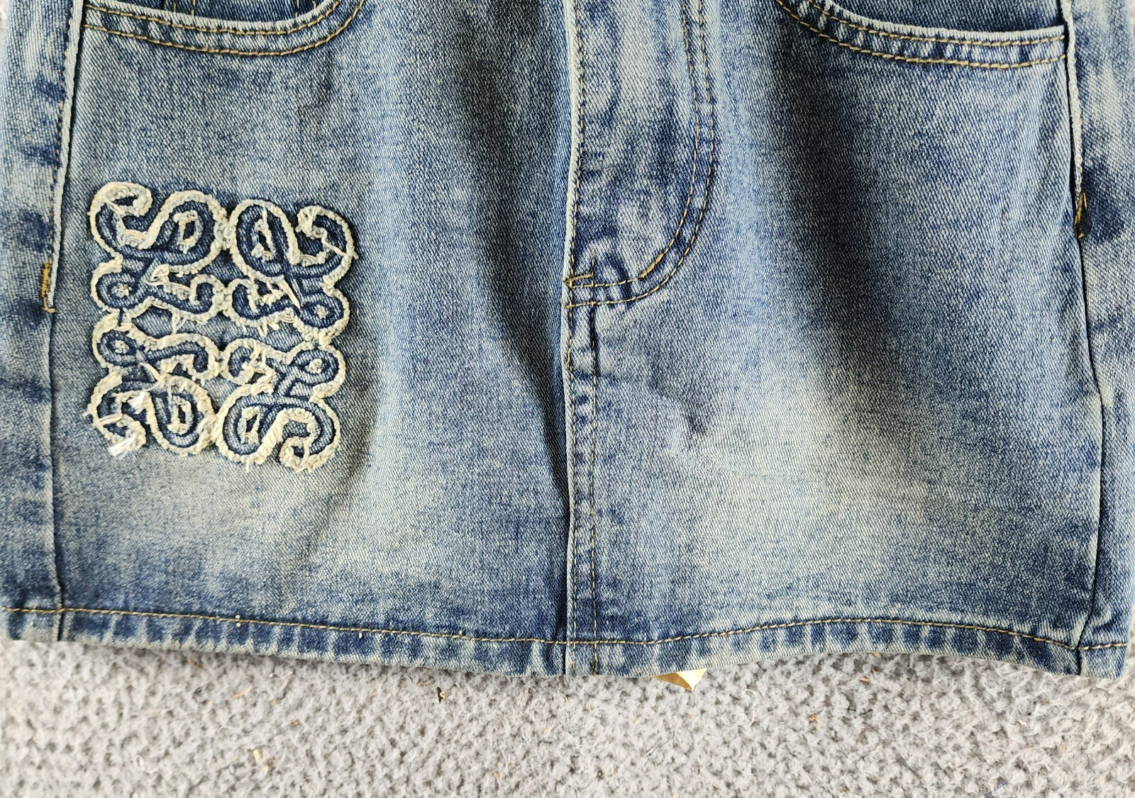 Madonna & Co Denim Mini Skirt Womens S Light Wash Embroidered Button Zip Closure - Picture 2 of 13