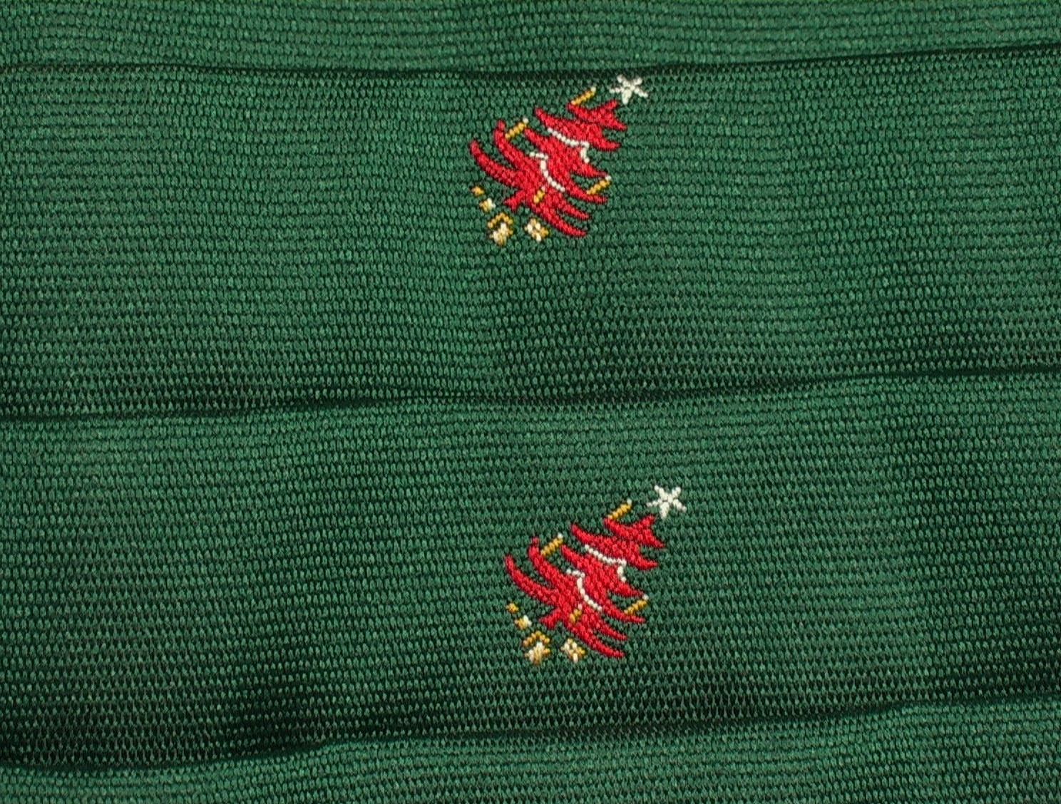 Red Christmas Tree with Green background cummerbund & matching bow tie