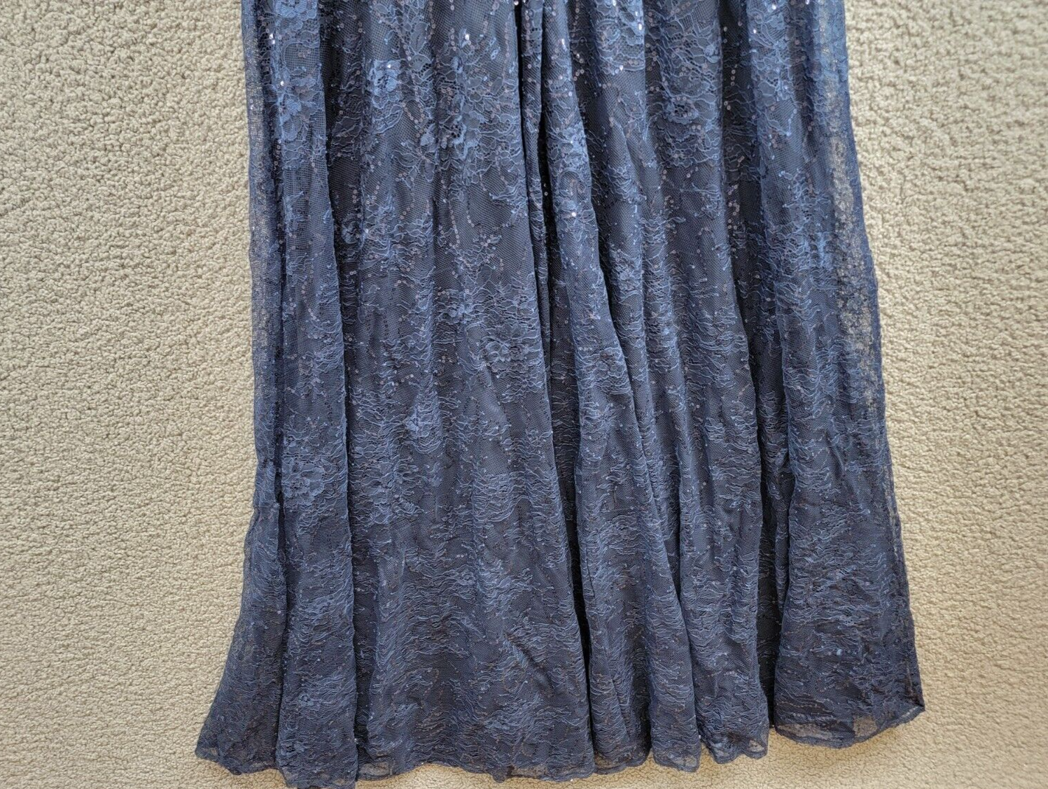 Betsy & Adam V-Neck Short-Sleeve Sequined Lace Dress Women's 8 Navy Back Zip - Picture 12 of 17