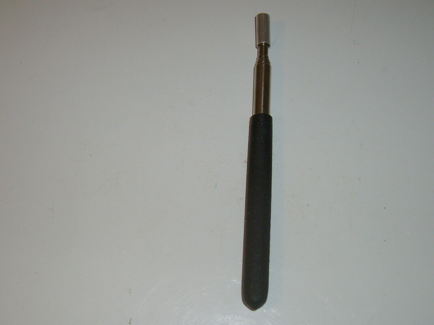 TELESCOPIC HANDLE TELESCOPING VARIOUS  COLORS RUBBER HANDLE APPROX 7