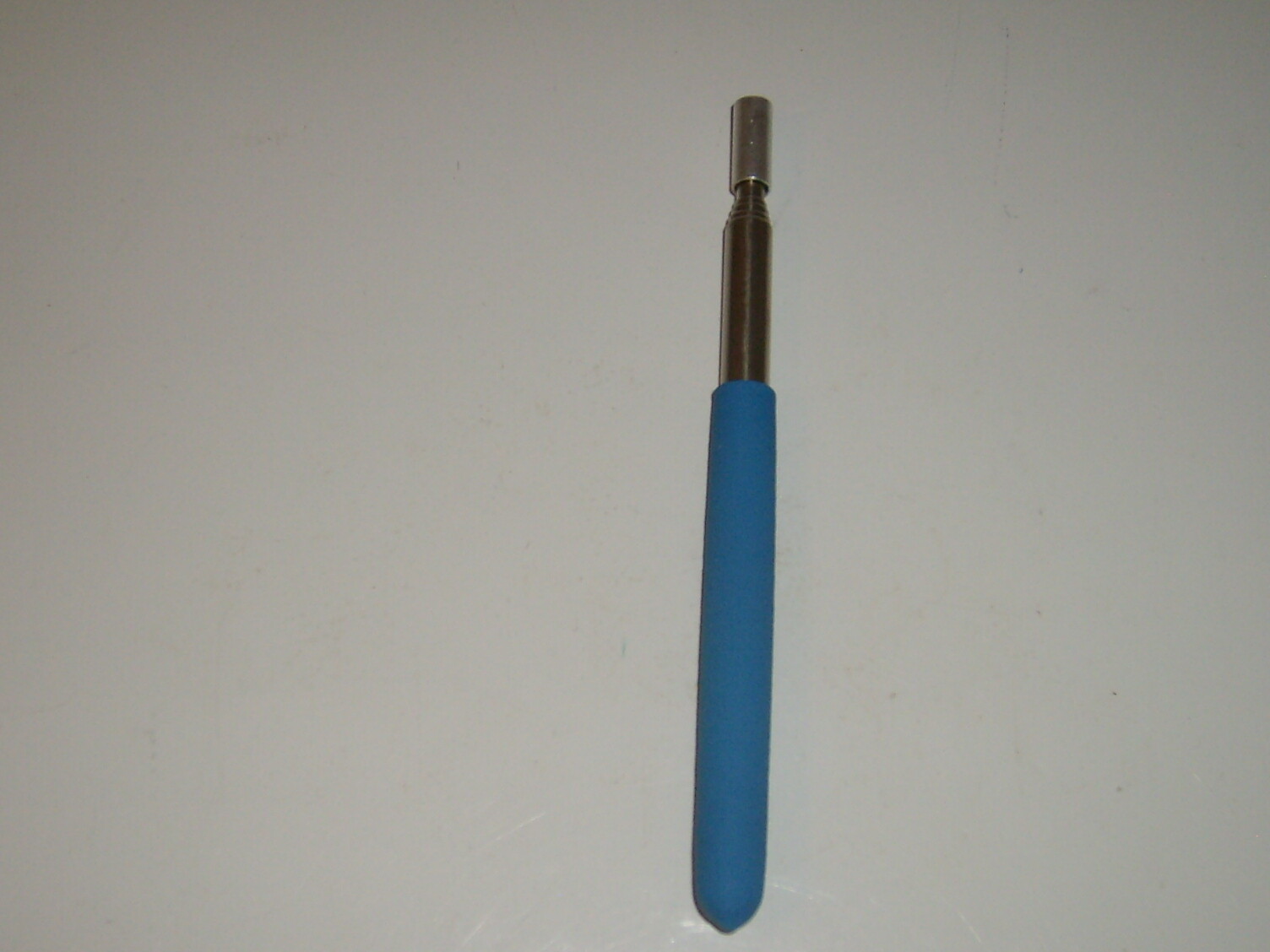 TELESCOPIC HANDLE TELESCOPING VARIOUS  COLORS RUBBER HANDLE APPROX 7