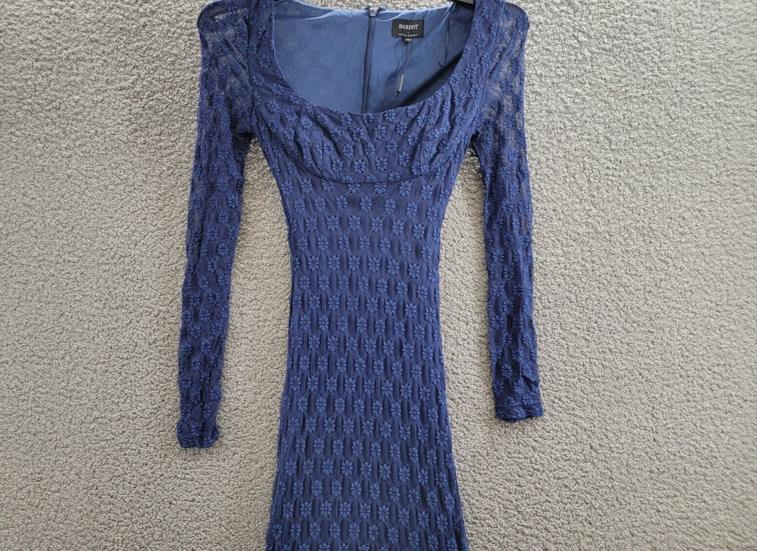 Bardot Adoni Lace Long-Sleeve Midi Dress Women's 4 Navy Scoop Neck Back Zip - Picture 3 of 17