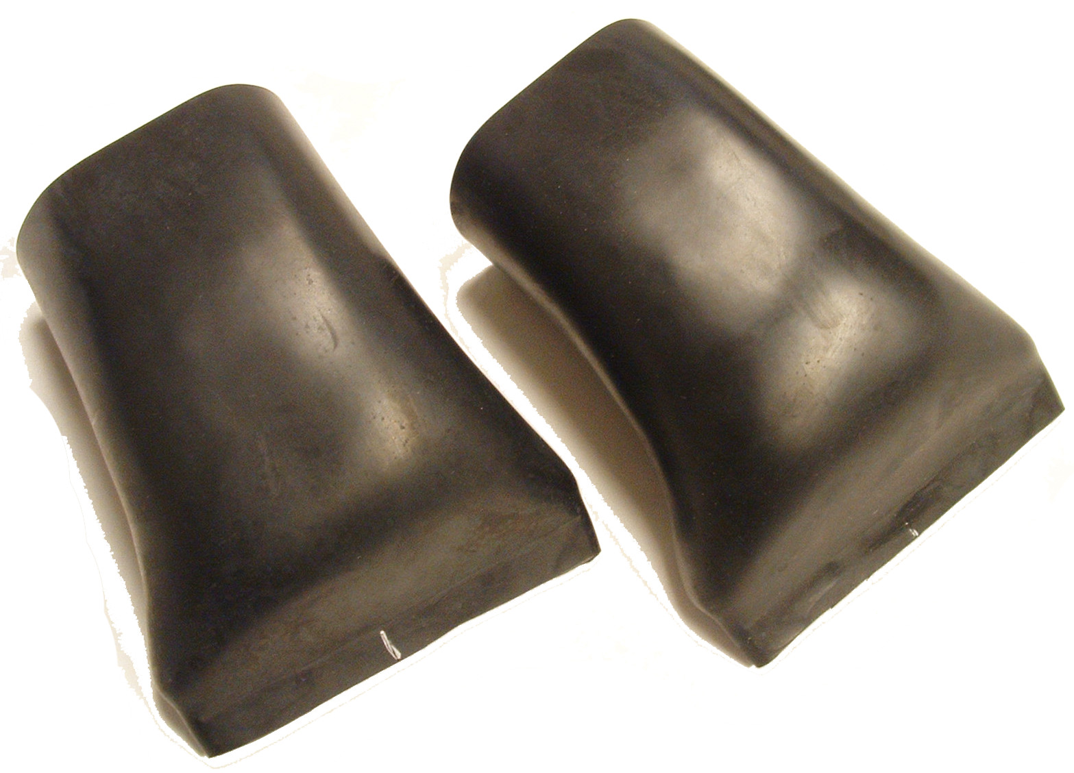 35ブレインタートル P/N 02207B - 1964-1966 Ford Thunderbird Front Cowl Drain