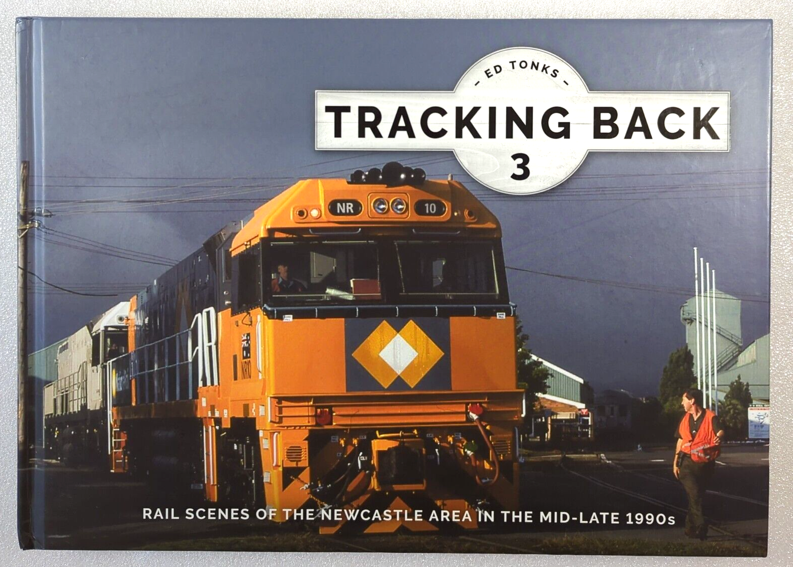 Tracking Back 3 by Ed Tonks