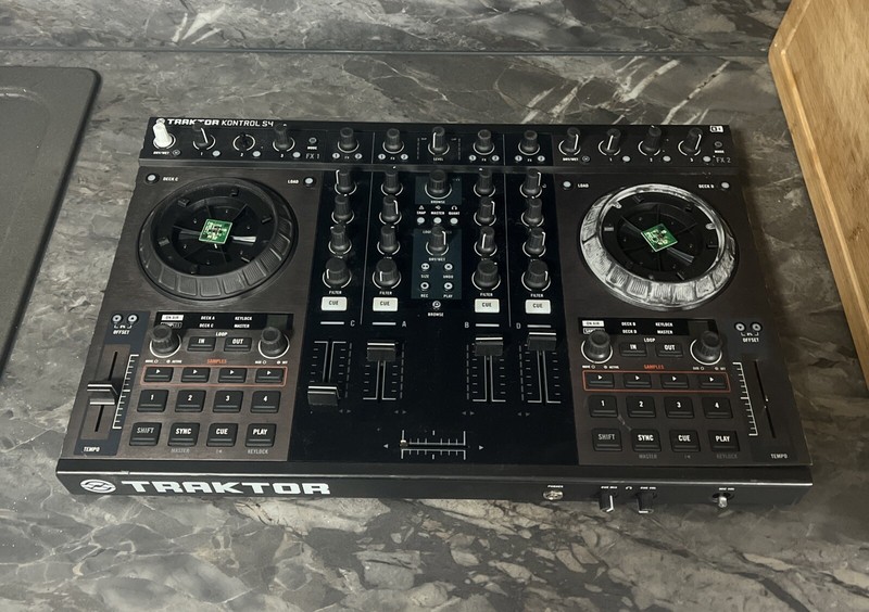 Traktor Kontrol S4 Eu Shipping 25â¬.