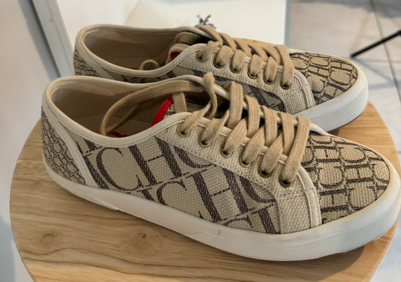 CH CAROLINA HERRERAベージュ フラットシューズ CH CAROLINA HERRERAベージュ フラットシューズ