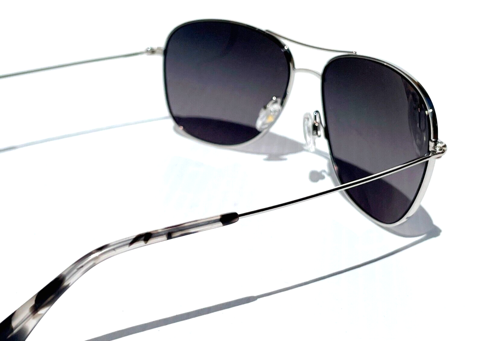 Pre-owned Maui Jim Cliff House Silver Polarized Grey Lens Sunglass Gs247-17 In Gray