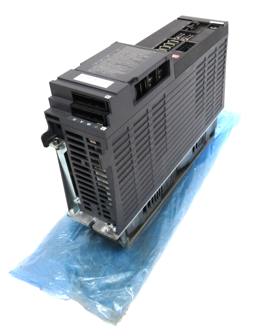 三菱電機 SERVO DRIVE UNIT MDS-A-V2-1010 Mitsubishi MDS-A-V2-1010 Servo Drive Unit