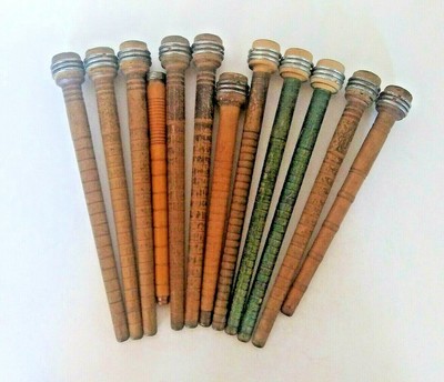 13 Vintage Wooden and Plastic Thread Spools ~ Home Decoration ~ Photo Prop ~ Crafts ~ Vintage Wooden Sewing Thread