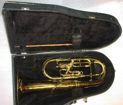 Conn 15I 3-Valve Baritone/Euphonium Brass with case, Good condition