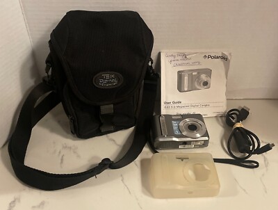 POLAROID I533 DIGITAL CAMERA SILVER 5.0MP 3X ZOOM 3535 WITH USB CABLE & CASE