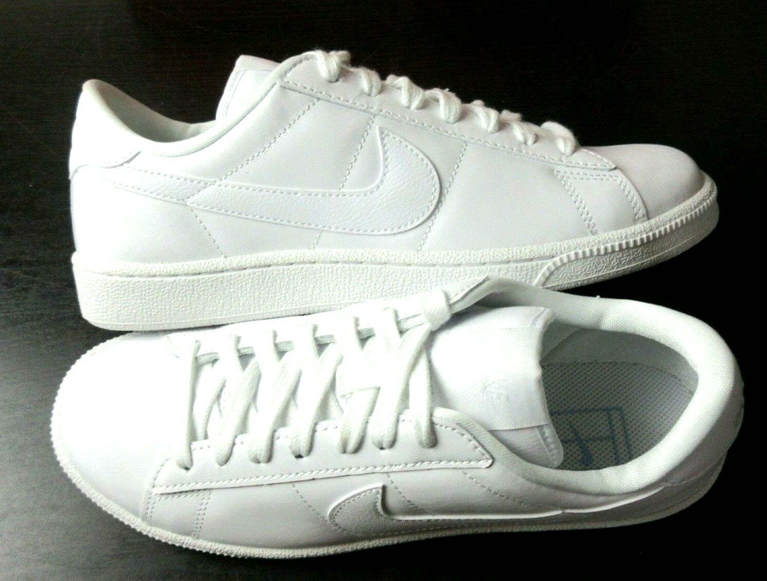 nike women's leather tennis shoes