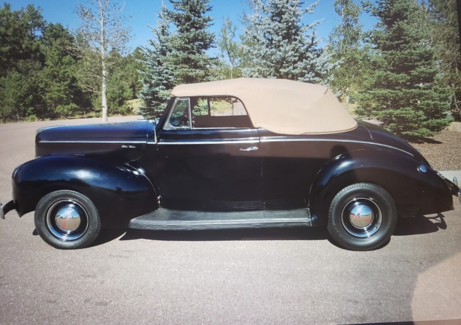 1940 Ford convertible