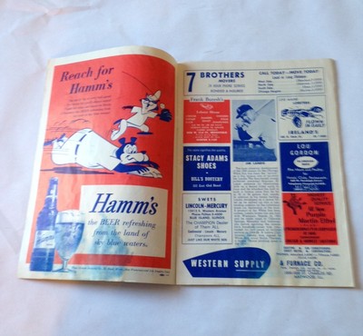 1958 MLB OFFICIAL SCORE BOOK /PROGRAM NEW YORK YANKEES CHICAGO WHITE SOX SCORED