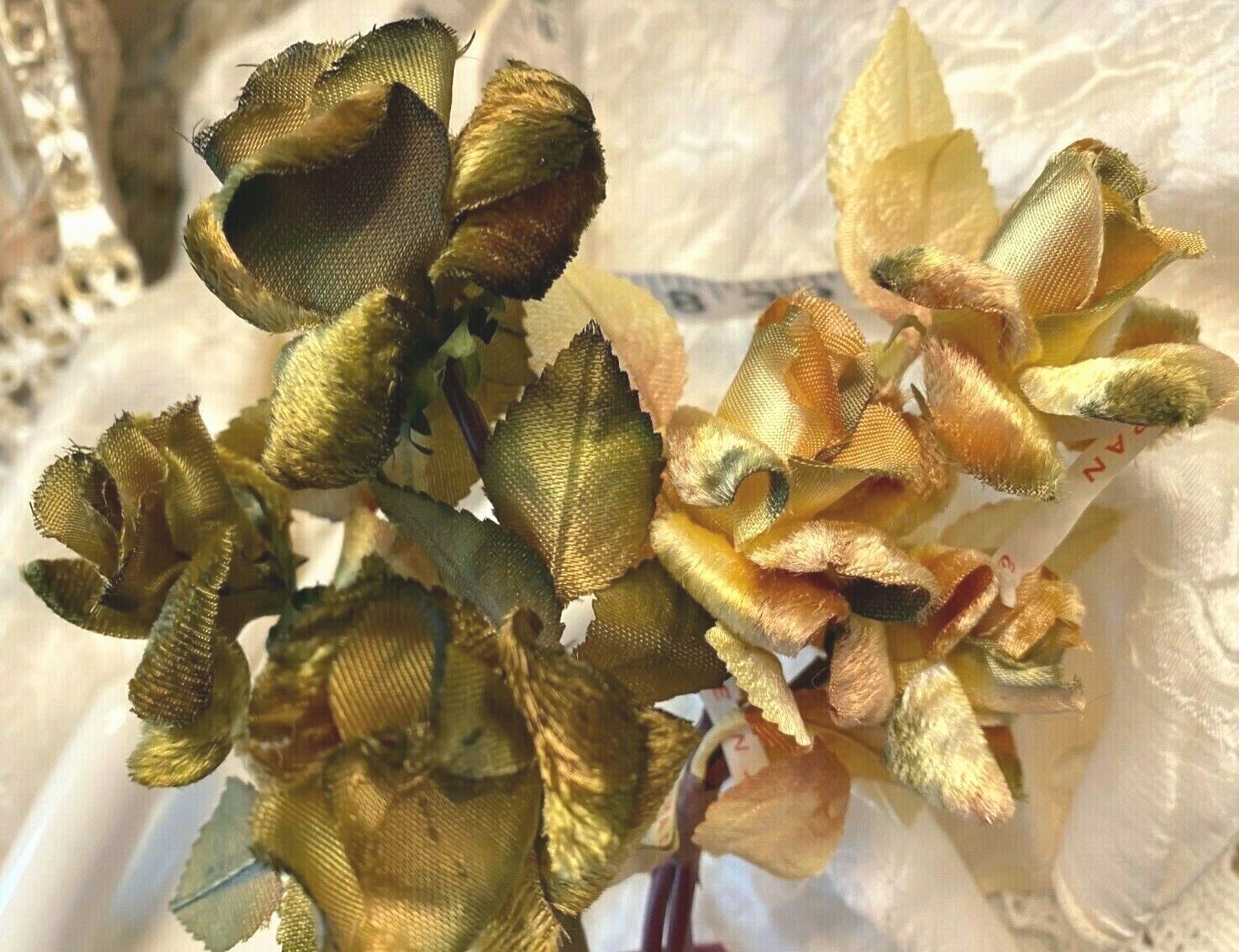 vintage millinery 1940s velvet satin triple roses leaves 1 spray made in Japan