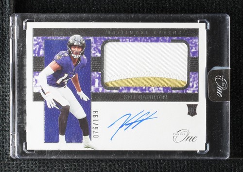 2022 Panini One Kyle Hamilton #8