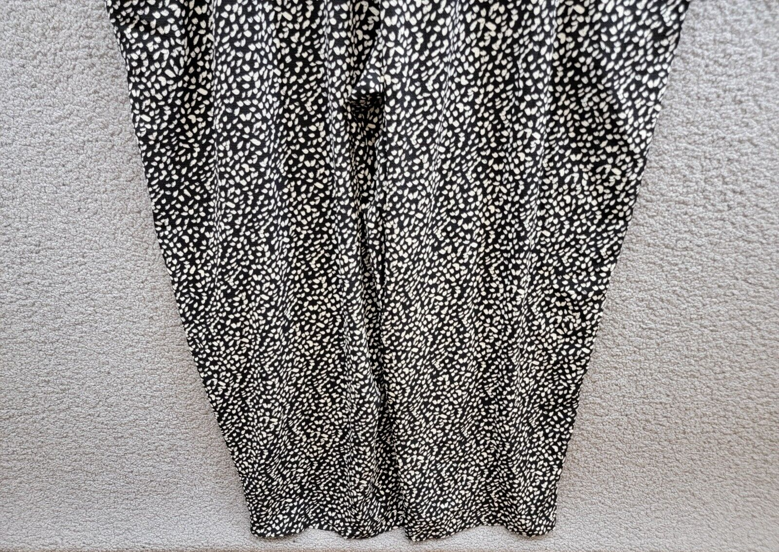 London Times Plus Puff Sleeve Front Zip Jumpsuit 22W Black/Ivory Smocked Waist - Picture 14 of 18