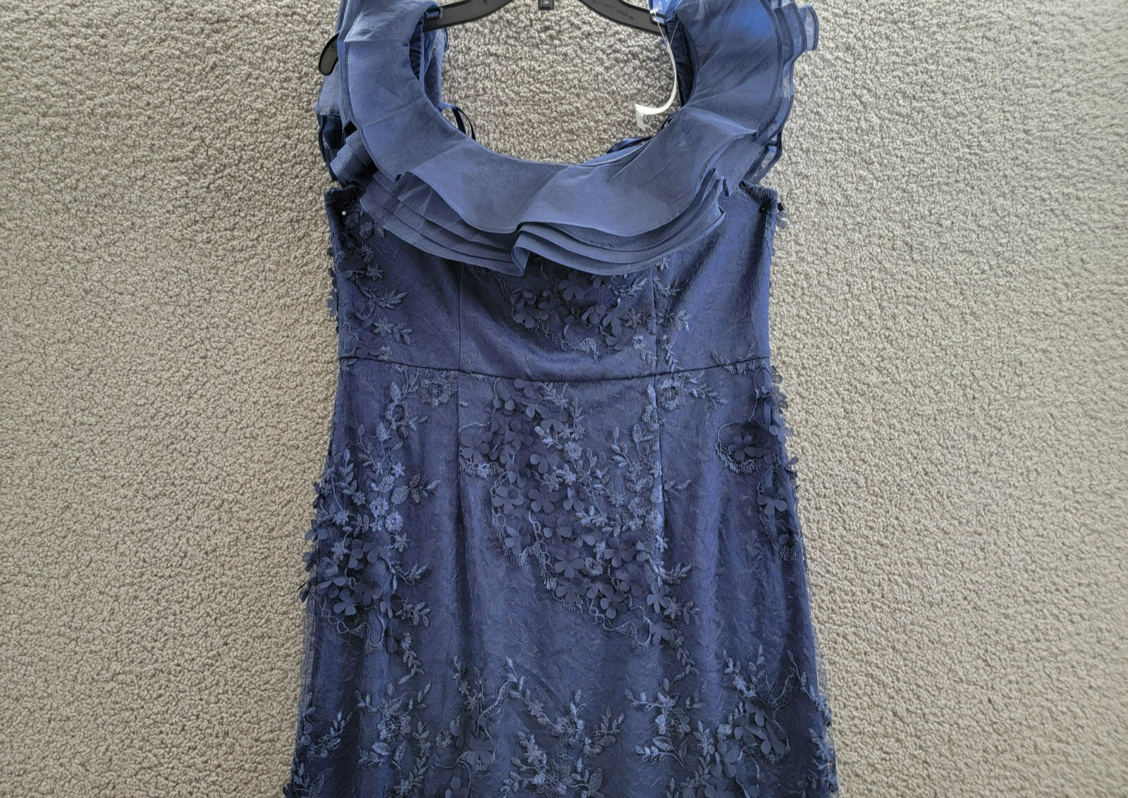 Adrianna Papell Ruffled Embroidered Mermaid Gown Women's 14 Navy 3D Floral Zip - Picture 3 of 17