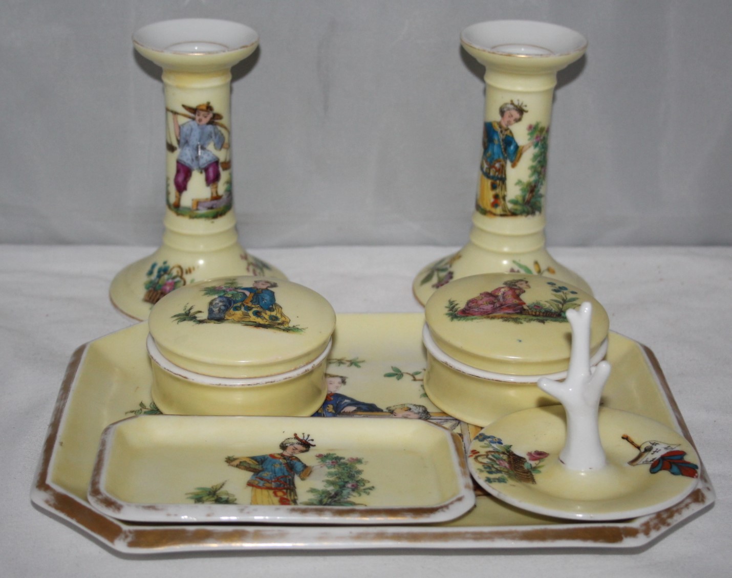Vintage Porcelain Complete 7 piece Dressing Table Set Chinese