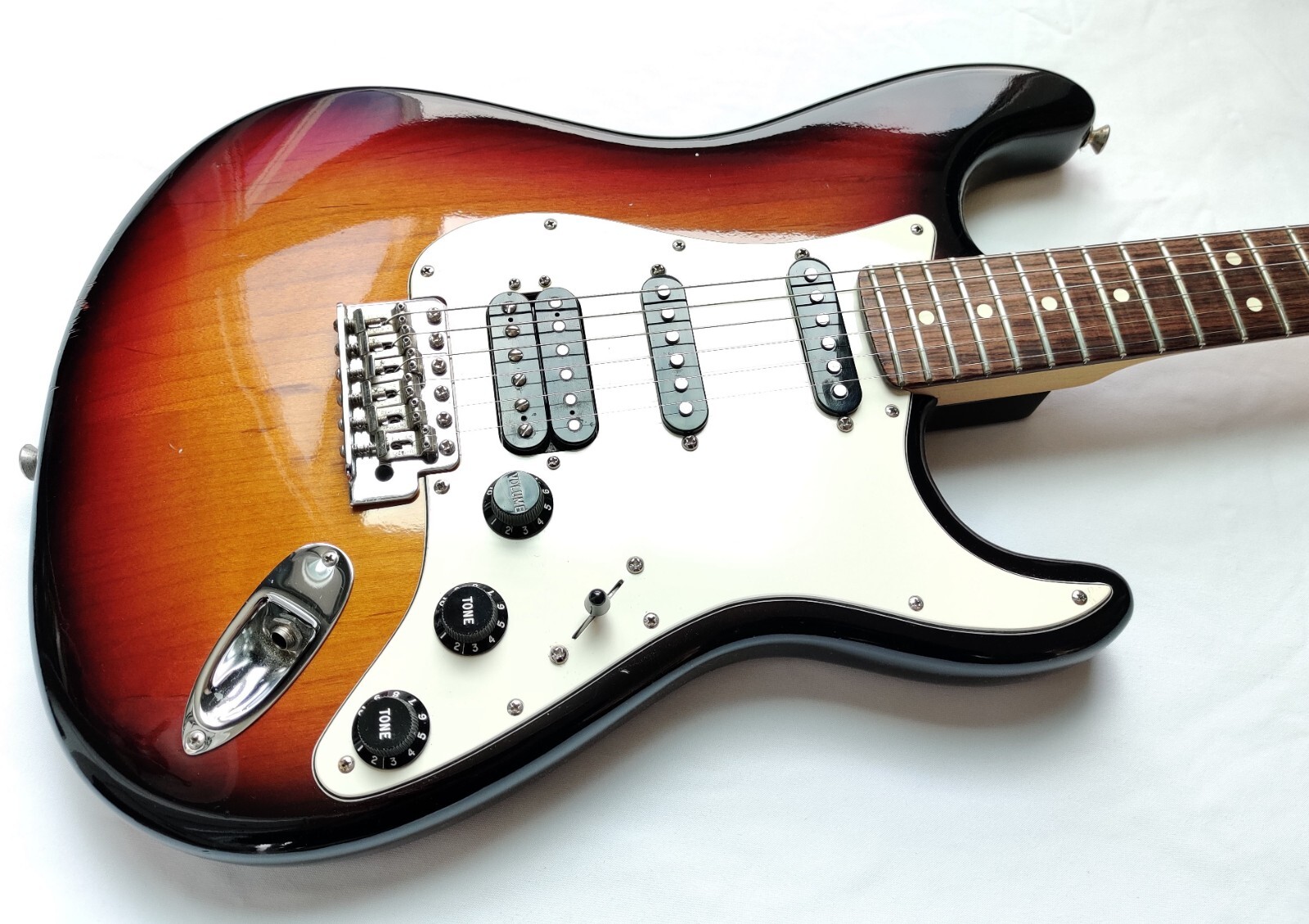 Fender Stratocaster Standard USA Made Highway One HSS 2007 w Fender Stratocaster Standard USA Made Highway One HSS 2007 w