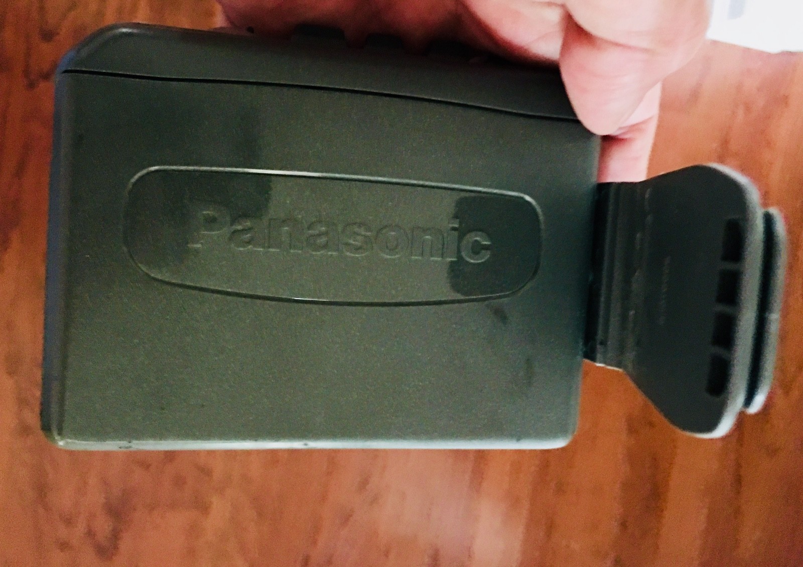 PANASONIC RQ-E25V AM FM STEREO Portable Cassette XBS w/ Clip - DOES NOT WORK