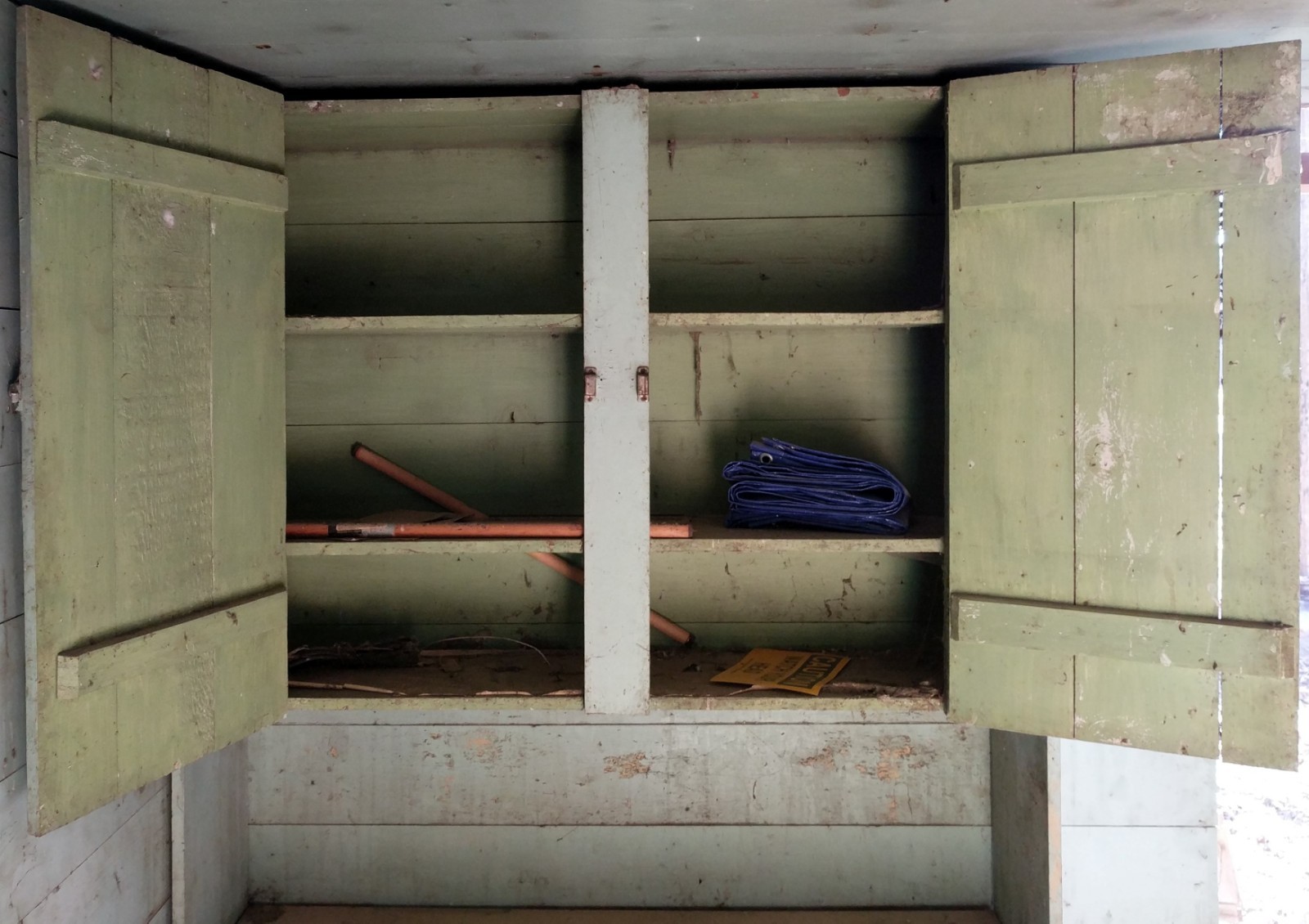 Primitive 1920s kitchen cabinet / cupboard from the Nevada High Desert