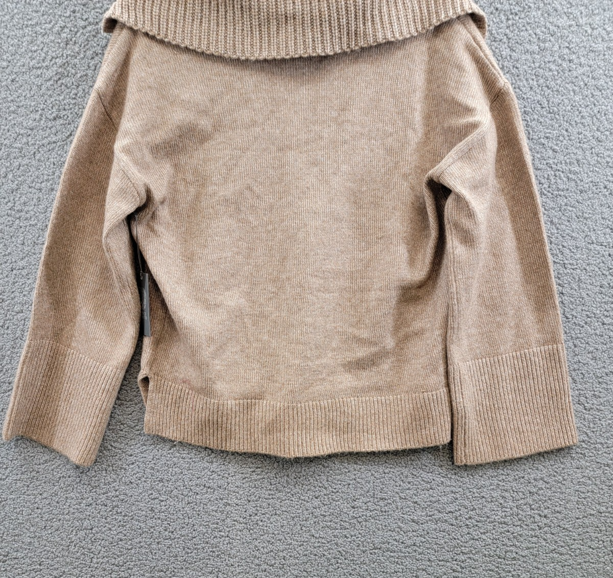 Vince Camuto V-neck Spread Collar Sweater Women's M Almond Beige Pullover - Picture 16 of 18