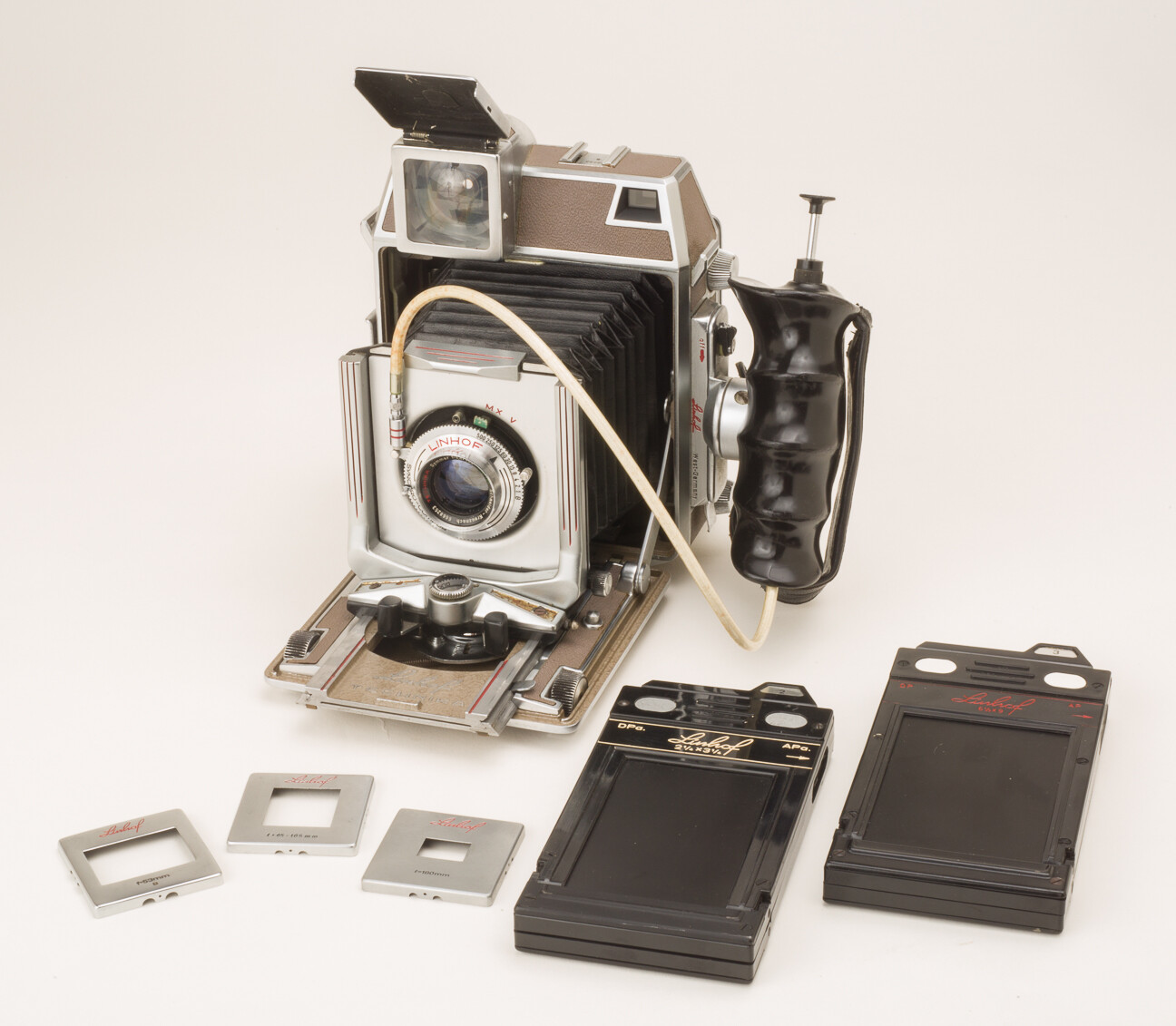 リンホフ Linhof SUPER TECHNIKA Linhof Super Technika III 4X5 camera w/ 135mm + 270mm Lenses