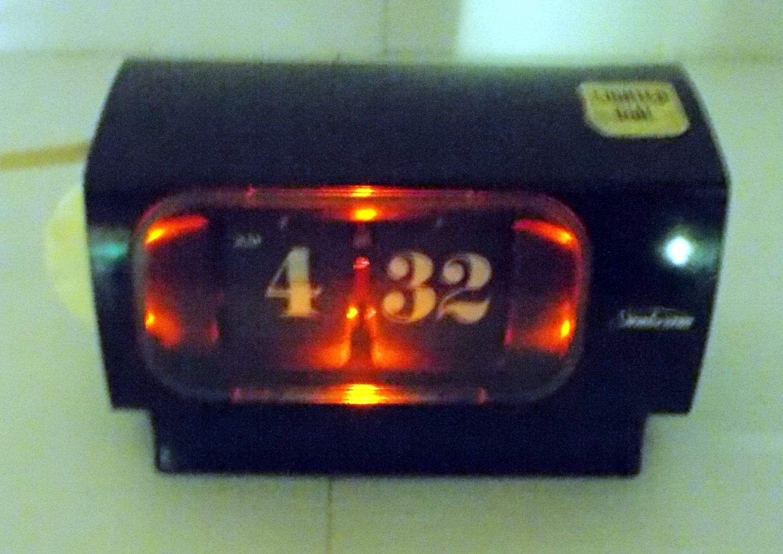 Vintage Collectible Sunbeam Clock With Lighted Dial