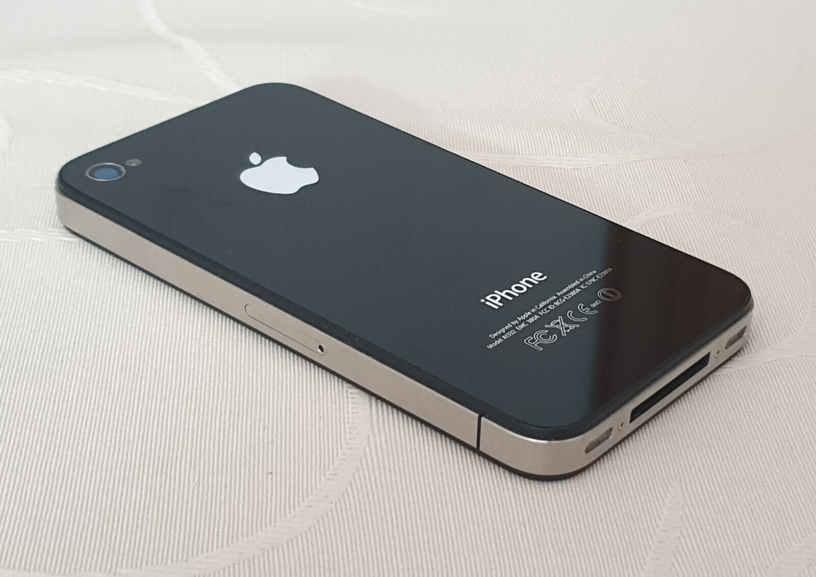 Apple iPhone 4, 32GB, Black, ohne Simlock, A1332 GSM, Neu in OVP, unbenutzt, Rar Apple iPhone 4, 32GB, Black, ohne Simlock, A1332 GSM, Neu in OVP, unbenutzt, Rar