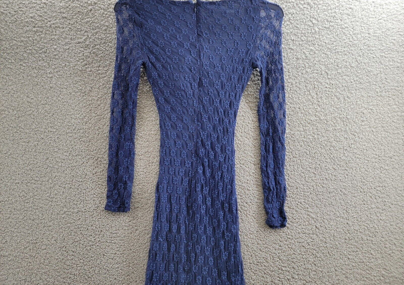 Bardot Adoni Lace Long-Sleeve Midi Dress Women's 4 Navy Scoop Neck Back Zip - Picture 11 of 17