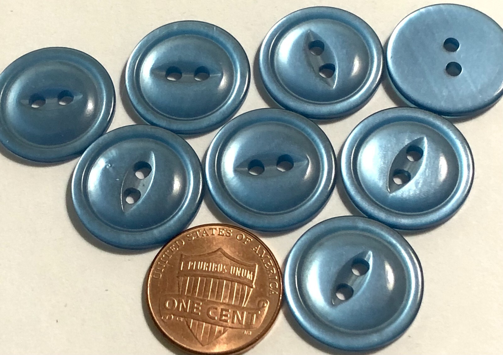 ★boo 8 Vtg Pearlized Dark Blue Cat Eye Plastic Buttons 2hole Sew
