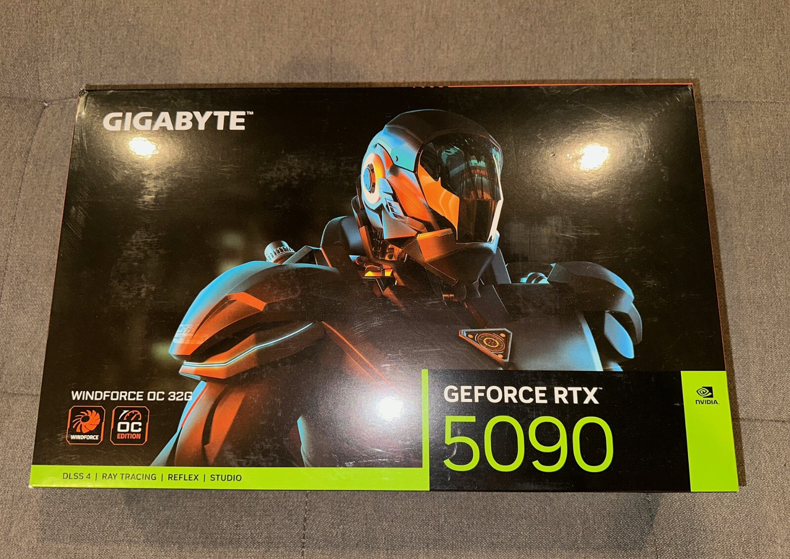 新品同様 GIGABYTE GEFORCE RTX 5090 WINDFORCE GeForce RTX™ 5090 | Graphics Card - GIGABYTE U.S.A.