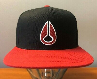 Snapback Cap Black Red Wristwatch Watch 51-30 Nwt