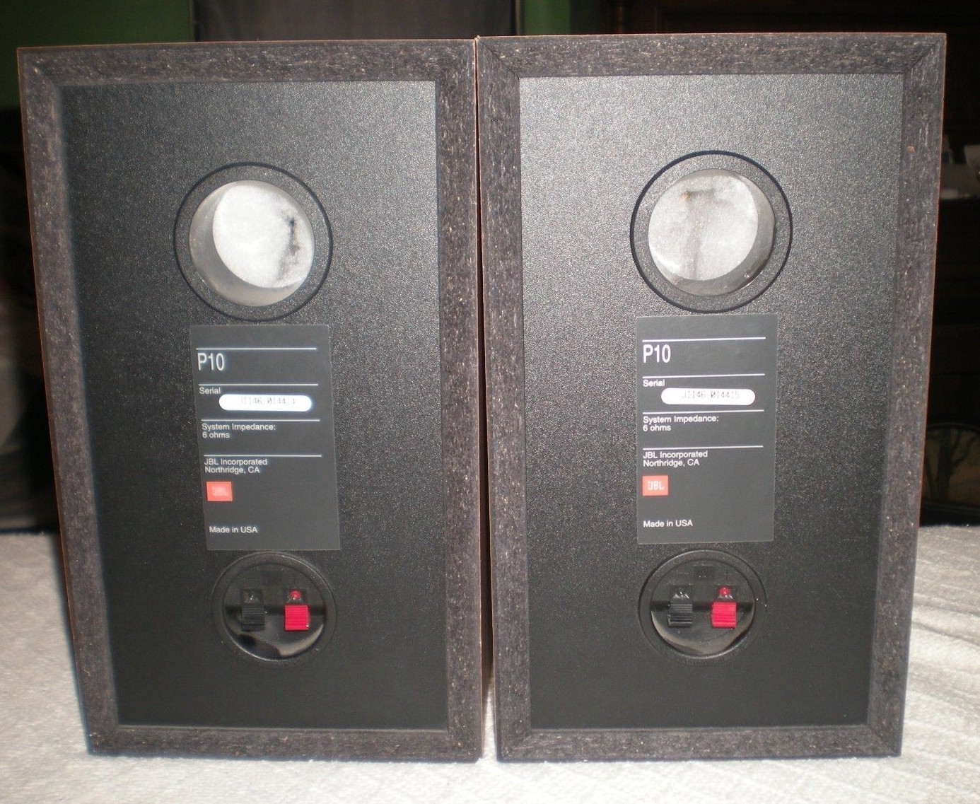 Pair of 2 JBL P10 amps speakers 6 ohms  Made in USA