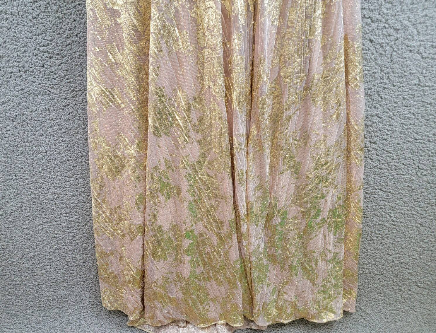 AQUA Foil Knit Metallic Halter Gown Women's 2 White/Pink/Gold Back Zip Closure - Picture 4 of 16