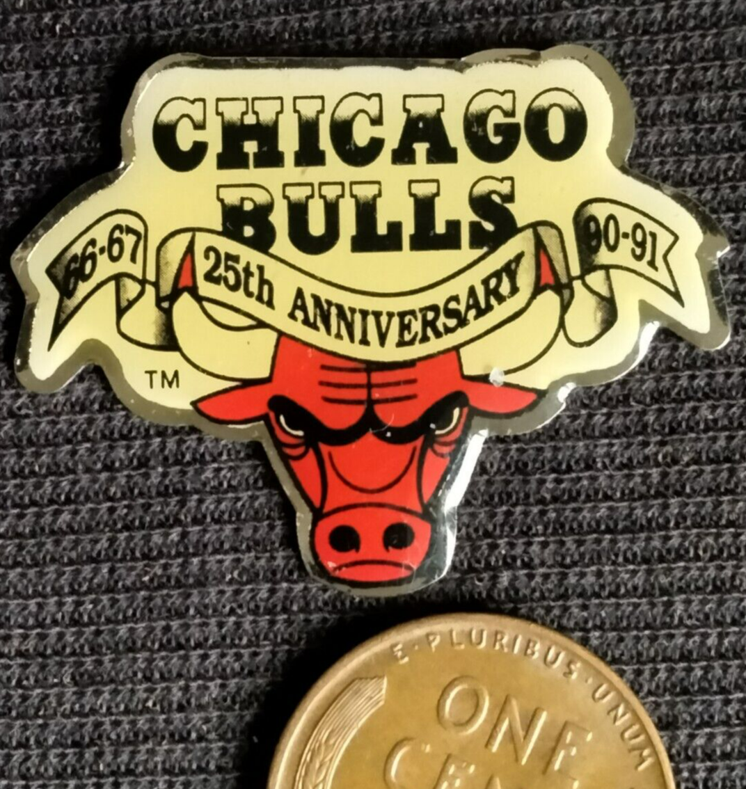 マイケルジョーダンのピンバッジ3 Jordan Lapel Pin • Michael Jordan Pin • Chicago Bulls • Air