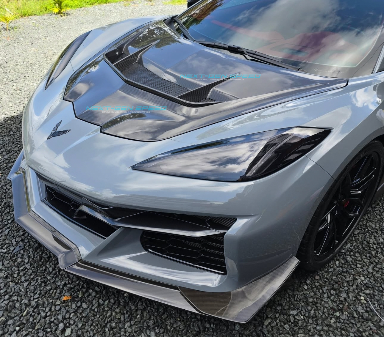 新品 NEW HUMBIE HOOD LEO C8 Corvette ZR1 Style Double Sided Carbon Fiber Hood