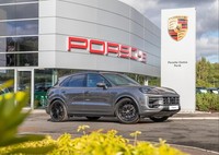 2025 Porsche Cayenne 3.0 V6 E-Hybrid 25.9kWh SUV 5dr Petrol Plug-in Hybrid