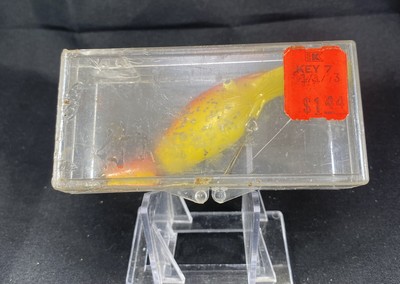 Vintage N.I.B. 1/2oz. Sparkle-Tail by Hubbard Lure Co.