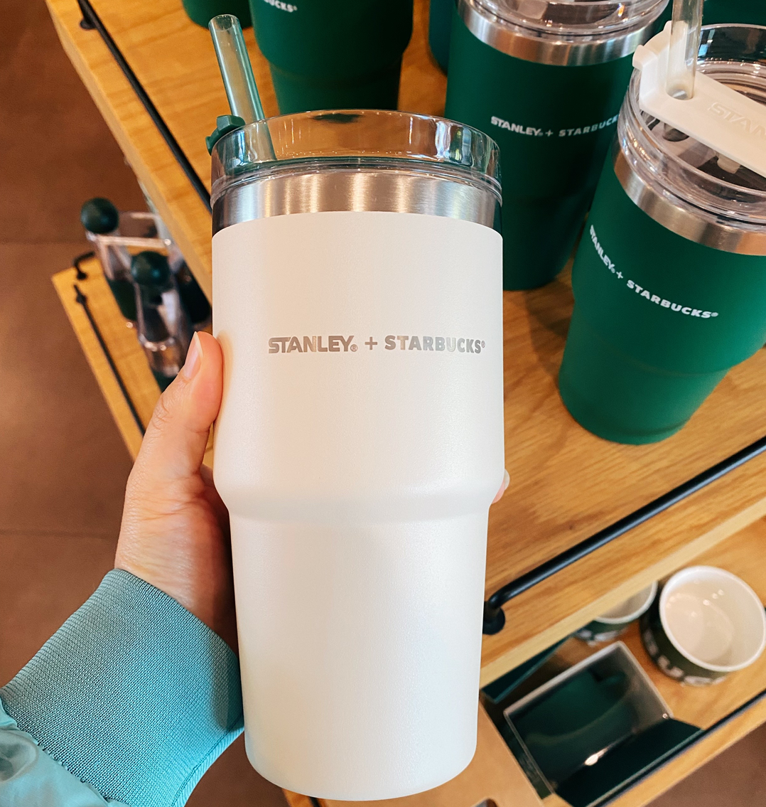 Starbucks Korea New SS Stanley Cream quencher Coldcup 591ml Starbucks Korea New SS Stanley Cream quencher Coldcup 591ml