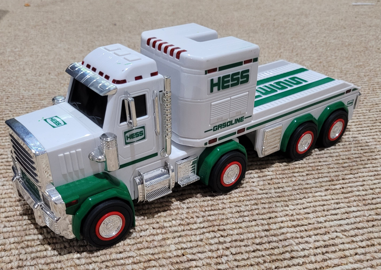 【レア】一点モノ　HESS アメリカントイ　車　おもちゃ　2個セット レア】一点モノ HESS アメリカントイ 車 おもちゃ 2個セット
