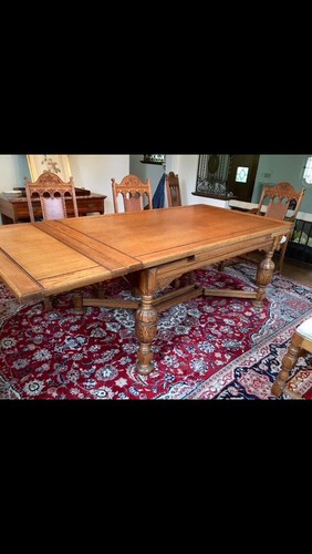 Great Antique Oak Dining Room Table , 6 Chairs, Buffet And 2 Leafs