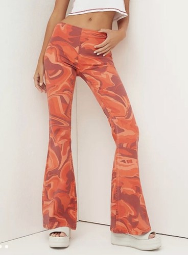 

Джинсы-клеш с принтом Free People Penny Pull On Модный принт Оранжевый Фиолетовый Красный  NWT, Orange purple red, penny pull on flare mod print