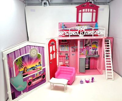 Barbie Glam Vacation House Folding House w Furniture Accessories