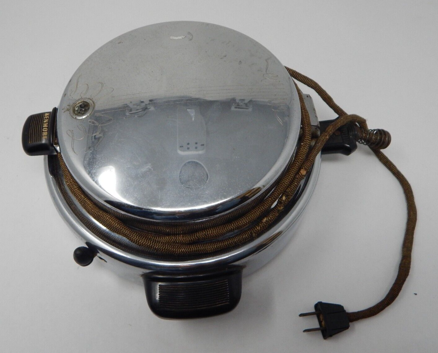 Working Vintage Kenmore Art Deco Style Round Waffle Maker
