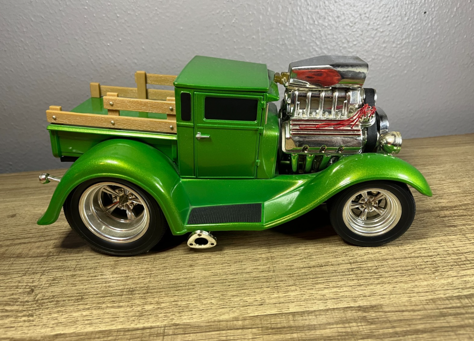 Muscle Machines - 1929 Ford Model A Pickup Truck Green 1/18