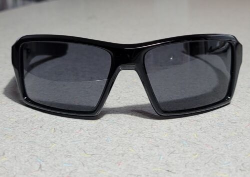 Oakley Eyepatch 2 Sunglasses OO9136-13 Polished Black/Grey Oakley Eyepatch 2 Sunglasses OO9136-13 Polished Black/Grey