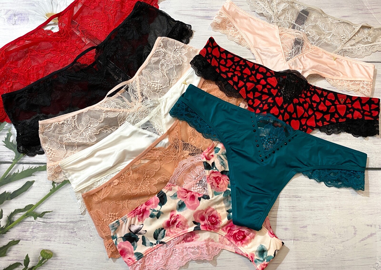 

Victorias Secret очень сексуальные кружевные трусики-стринги с микро-вставками на шнуровке, Tornado gray