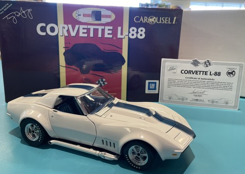 カルーセル１#4603 コルベットＬ-88 GM Test Car 1/18 カルーセル1#4603 コルベットL-88 GM Test Car 1/18 Carousel
